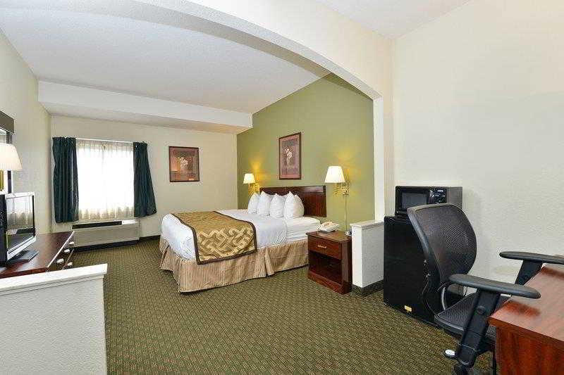 Quality Inn & Suites Southport Indianápolis Exterior foto