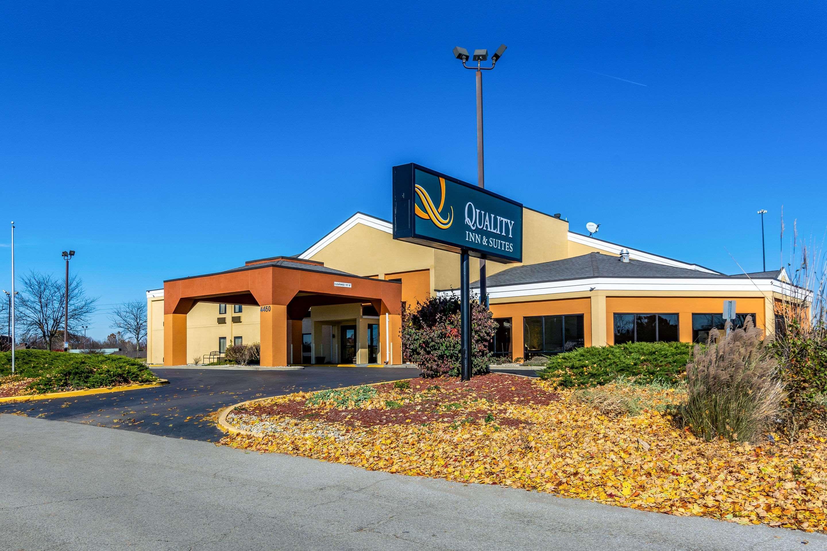 Quality Inn & Suites Southport Indianápolis Exterior foto